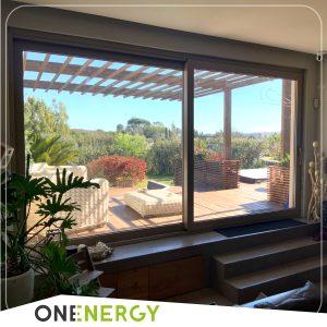Ristrutturazione a Roma con agevolazione Superbonus 110%:  - Realizzazione di coibentazione perimetrale (cappotto), - Realizzazione centrale termica e building automation, - Sostituzione infissi, - Impianto solare termico, - Impianto fotovoltaico con sistema di accumulo, - Stazione di ricarica elettrica.